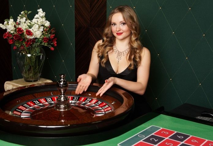 CrownCoins Casino پاکستان ریئل منی گیمز